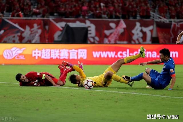 马尔基尼奥斯谈安慰加布：我经历过2022年的痛苦，知道那时分量